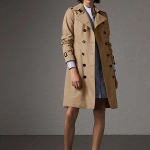BURBERRY The Sandringham Long Trench Coat Made in England Size 6 US